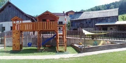 Urlaub auf dem Bauernhof - Lagerfeuerstelle - Dürnstein - Spielplatz - Büchlhof 