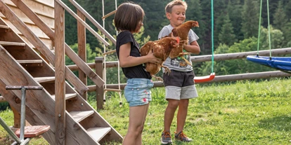 vacances à la ferme - Mithilfe beim: Tiere füttern - Tiefenbach (Lesachtal) - Stembergerhof - Urlaub am Bauernhof mit vielen Tieren - Stembergerhof