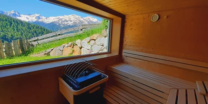 vakantie op de boerderij - Tirol - Sauna mit Panoramablick  - Bio und Reiterhof der Veitenhof Winter - Wellnesstage im Ötztal