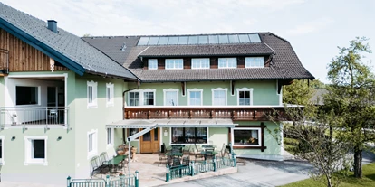 dovolenka na farme - Schwimmmöglichkeit: Badesee - Berndorf bei Salzburg - Ferienpension mit Terrasse - Pension Fischerhof