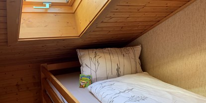 vacanza in fattoria - Terrasse oder Balkon am Zimmer - Missen-Wilhams - FeWo Bergwiese Schlafzimmer Kinder (Hochbett) - Müller´s Ferienhof