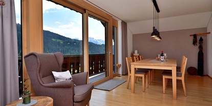 Urlaub auf dem Bauernhof - Streichelzoo - Vorarlberg - Wohnung "WInterstaude" - Ferienhof Sonne