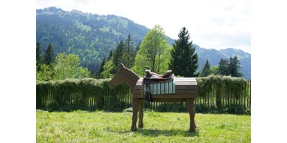 Urlaub auf dem Bauernhof - Tiere am Hof: Hasen - Allgäu - Alte Schmiede