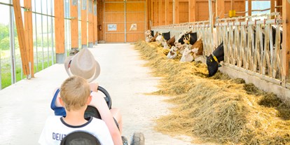 Urlaub auf dem Bauernhof - Mithilfe beim: Tiere füttern - Sauerland - Hof Keppel