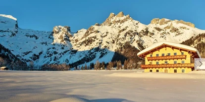dovolená na farmě - Brötchenservice - Griesbachwinkl - Winterurlaub im Salzburger Land. Gepflegte Pisten und Loipen sowie Winterwanderwege und Rodelbahnen erfreuen die Besucher. 
Schöne Almwanderungen, Spaziergänge oder anspruchsvolle Bergtouren sind direkt vom Haus weg möglich. 
Der Naturbadesee WENGSEE ist ca. 1 km entfernt. 
Viele Ausflugsziele und Sehenswürdigkeiten sind von uns aus gut erreichbar. 
Die Salzburgerland Card gibts online zu bestellen. - Alpen Appartements Oberlehengut HIDEAWAY