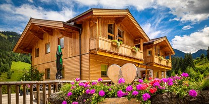 Urlaub auf dem Bauernhof - ideal für: Pärchen - Gosau - Außenansicht - Öko-Appartements Biobauernhof "Fallhaus"