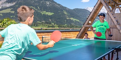 Urlaub auf dem Bauernhof - Tiroler Unterland - Tischtennistisch - Biobauernhof Mittermoos