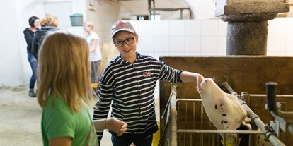Urlaub auf dem Bauernhof - Mithilfe beim: Eier sammeln - Kärnten - ERLEBNISBAUERNHOF Steinerhof in Kärnten