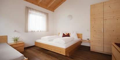 Urlaub auf dem Bauernhof - ideal für: Senioren - St. Martin 35 - Schlafzimmer - Untermairhof