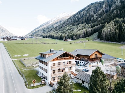 vacation on the farm - Fahrzeuge: Heuwender - Trentino-South Tyrol - Lechnerhof Vals