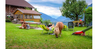 Urlaub auf dem Bauernhof - Mithilfe beim: Eier sammeln - Südtirol - Lechnerhof 