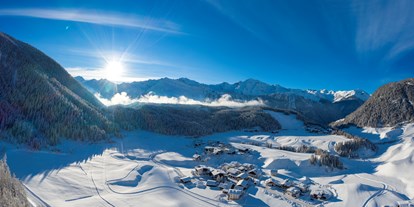 Urlaub auf dem Bauernhof - Tirol - Niederthai im Winter - Vogelperspektive - Bio und Reiterhof der Veitenhof