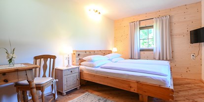 Urlaub auf dem Bauernhof - ideal für: Pärchen - Weißpriach - Ferienwohnung Johanna; Schlafzimmer 2 - Auerhof