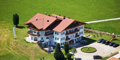 Urlaub auf dem Bauernhof - ideal für: Pärchen - Hof bei Salzburg - Einzigartige Lage mit eigenem Badeplatz direkt am Fuschlsee - Apart-Pension Wesenauerhof