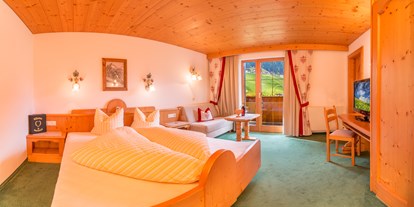 Urlaub auf dem Bauernhof - Tirol - Wohlfühlzimmer mit Südbalkon und freien Blick - Ausserwieserhof