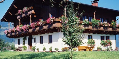 Urlaub auf dem Bauernhof - Umgebung: Urlaub in den Feldern - Hütten (Leogang) - Wohnhaus - Josef und Christine Stöckl