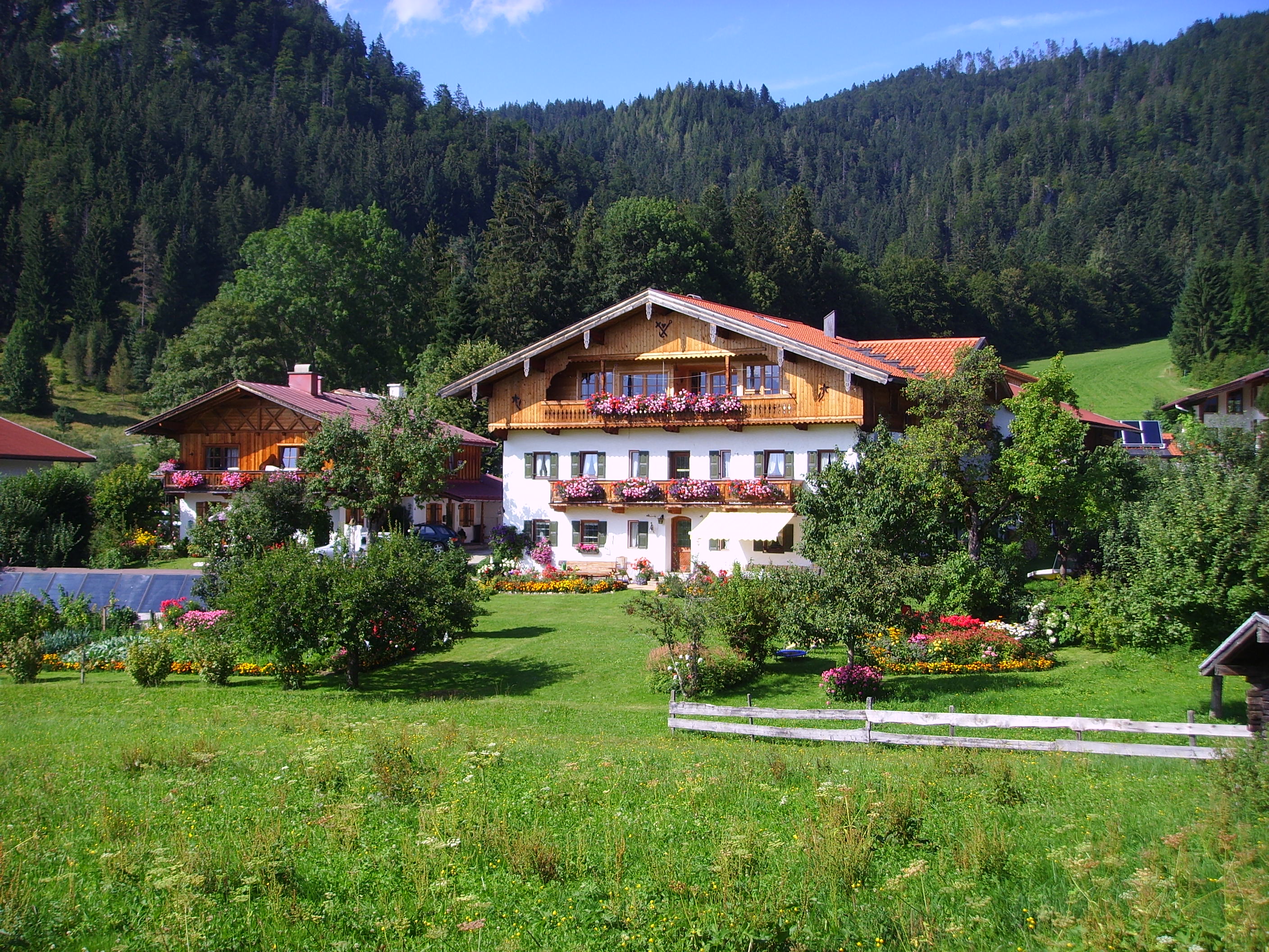 Ferien Bauernhof - Stoibhof in Südlage in ruhiger Lage mit Bestblick in die Alpen. - Stoibhof in Reit im Winkl im Chiemgau