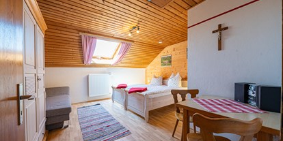 Urlaub auf dem Bauernhof - ideal für: Pärchen - Penningberg - Ferienwohnung Äpfelkammer
zusätzliches Schlafzimmer - Estermannhof