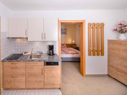 vacanza in fattoria - ideal für: Sportler - Gosau - Küche Apartment Nr. 1 - Apartmenthaus Kuchelberg