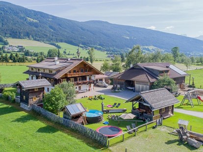 vacation on the farm - Tiere am Hof: Lamas - Salzburg - Arnoldgut Kinderbauernhof