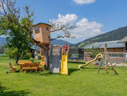 Urlaub auf dem Bauernhof - Umgebung: Urlaub in den Feldern - Steinbach (Bruck an der Großglocknerstraße) - Spielplatz Garten - Schnell Palfengut
