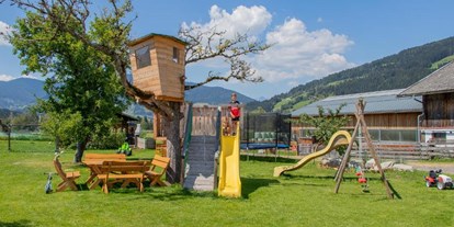 Urlaub auf dem Bauernhof - Fahrzeuge: Ladewagen - Ramsau am Dachstein - Spielplatz Garten - Schnell Palfengut