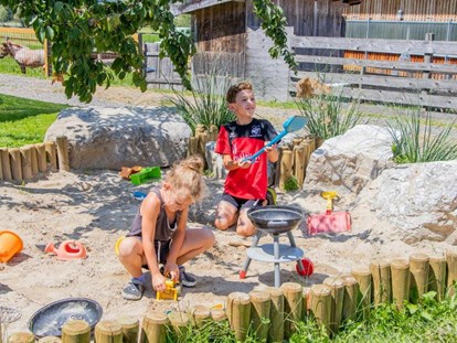 Urlaub auf dem Bauernhof - ideal für: Pärchen - Neuseß - Spielplatz Garten - Schnell Palfengut