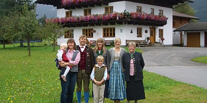 Urlaub auf dem Bauernhof - Tiere am Hof: Pferde - Salzburger Sportwelt - Walchhofer Bendlthomagut