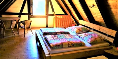 Urlaub auf dem Bauernhof - Mithilfe beim: Aussäen - Franken - Schlafzimmer "Drei Zinnen" Ferienhof Hohe - Ferienhof Hohe