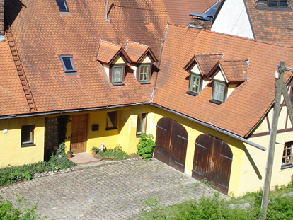 vacation on the farm - Terrasse oder Balkon am Zimmer - Franken - Hofstelle Ferienhof Hohe - Ferienhof Hohe