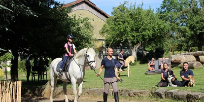 Urlaub auf dem Bauernhof - Tiere am Hof: Pferde - Baden-Württemberg - Urlaubsreiterhof Trunk