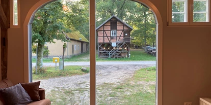 Urlaub auf dem Bauernhof - ideal für: Senioren - Oldendorf (Luhe) - Blick aus dem Appartement "Im Gutshaus" - Gut Rehrhof