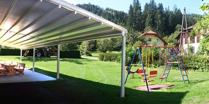 Urlaub auf dem Bauernhof - Tischtennis - Berg (Ebenthal in Kärnten) - Schöne Gästeterrasse  - Ferien am Talhof