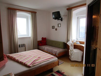 Urlaub auf dem Bauernhof - ideal für: Familien - PLZ 4163 (Österreich) - Fichte Doppelzimmer - Eselgut  mit  Donautraumblick