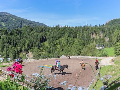 Urlaub auf dem Bauernhof - Ramsau am Dachstein - Kinderbauernhof Kniegut