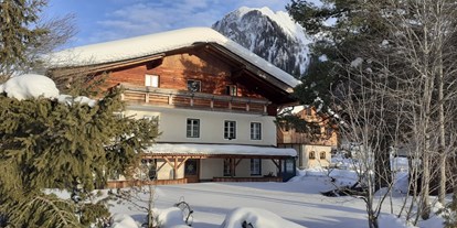 Urlaub auf dem Bauernhof - Mithilfe beim: Tiere füttern - PLZ 6275 (Österreich) - Schneedecke im Winter auf dem Matzilerhof - Matzilerhof