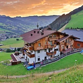 Agriturismo - Sonnenaufgang im Juli - Ferienwohnungen Perfeldhof