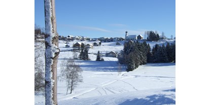 Urlaub auf dem Bauernhof - Tiere am Hof: Hühner - Vorarlberg - Sulzberg im Winter - Haus Adlerhorst