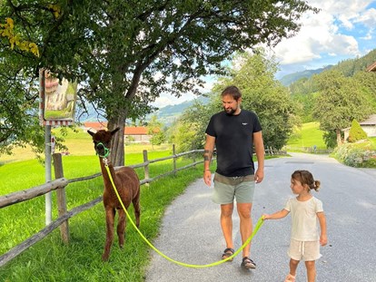 Urlaub auf dem Bauernhof - Umgebung: Urlaub in den Bergen - Neuseß - Alpakas - Ferienparadies Taxen