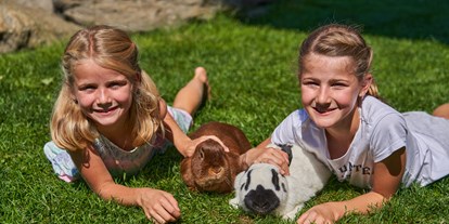 vacation on the farm - ideal für: Familien - Tyrol - Streicheleinheiten für Hasen - Bauernhof Leneler