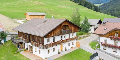 Urlaub auf dem Bauernhof - Mithilfe beim: Tiere pflegen - St. Andrä (Trentino-Südtirol) - Hof Summerer
