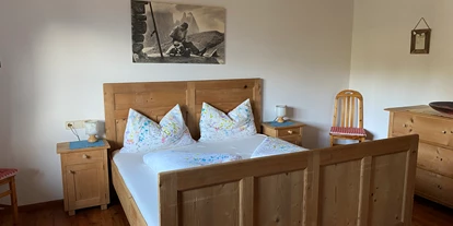 Urlaub auf dem Bauernhof - Umgebung: Urlaub in den Wäldern - St. Lorenzen im Lesachtal - Schlafzimmer  - Hof Summerer