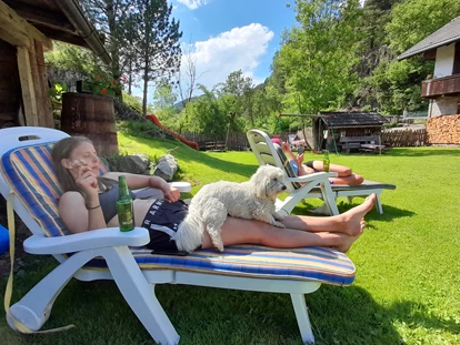 Urlaub auf dem Bauernhof - Mithilfe beim: Tiere füttern - Sand in Taufers - Ferienwohnungen Oberwieserhof