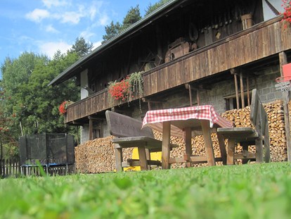 vacation on the farm - Tiere am Hof: Hunde - Italy - Garten - Ferienwohnungen Oberwieserhof