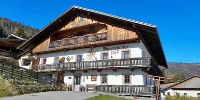 vacation on the farm - Fahrzeuge: Heuwender - Trentino-South Tyrol - Mitterfeichterhof