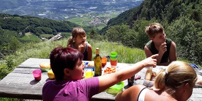 Urlaub auf dem Bauernhof - Wanderwege - Italien - Kerschbamerhof im Süden Südtirols