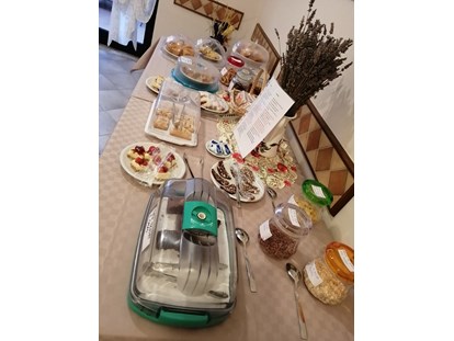 Urlaub auf dem Bauernhof - ideal für: Familien - Italien - Buffet colazione - Agriturismo Nuvolino - Monzambano