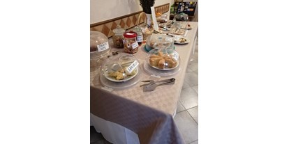 Urlaub auf dem Bauernhof - Hofladen - Buffet colazione - Agriturismo Nuvolino - Monzambano