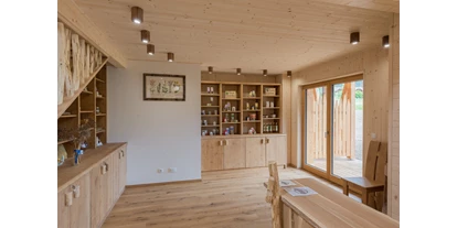 Urlaub auf dem Bauernhof - Umgebung: Urlaub in den Wäldern - Lüsen - Bioshop in agriturismo - Fiores Eco-Green Agriturismo e Azienda Agricola Biologica