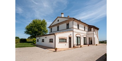 vacanza in fattoria - Klassifizierung Sterne: 3 Sterne - Italia - CASALE RISTRUTTURATO - Villa Coralia